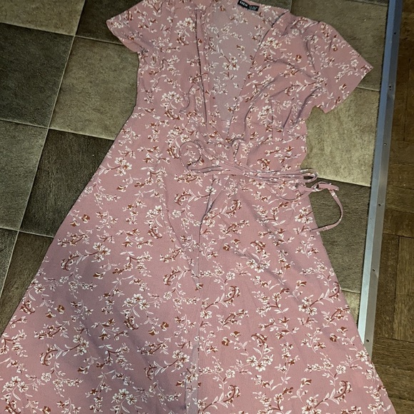 👗Cute summer dress 👗 - Picture 5 of 7